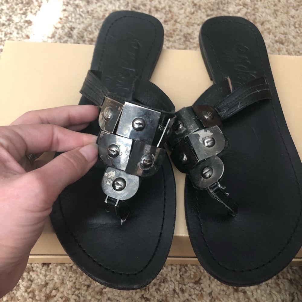 Black design sandal